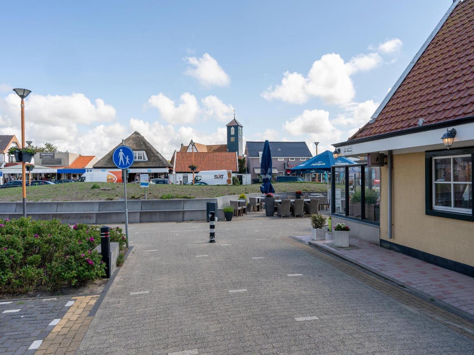 Quaint Bungalow In Callantsoog With Garden Eksteriør billede