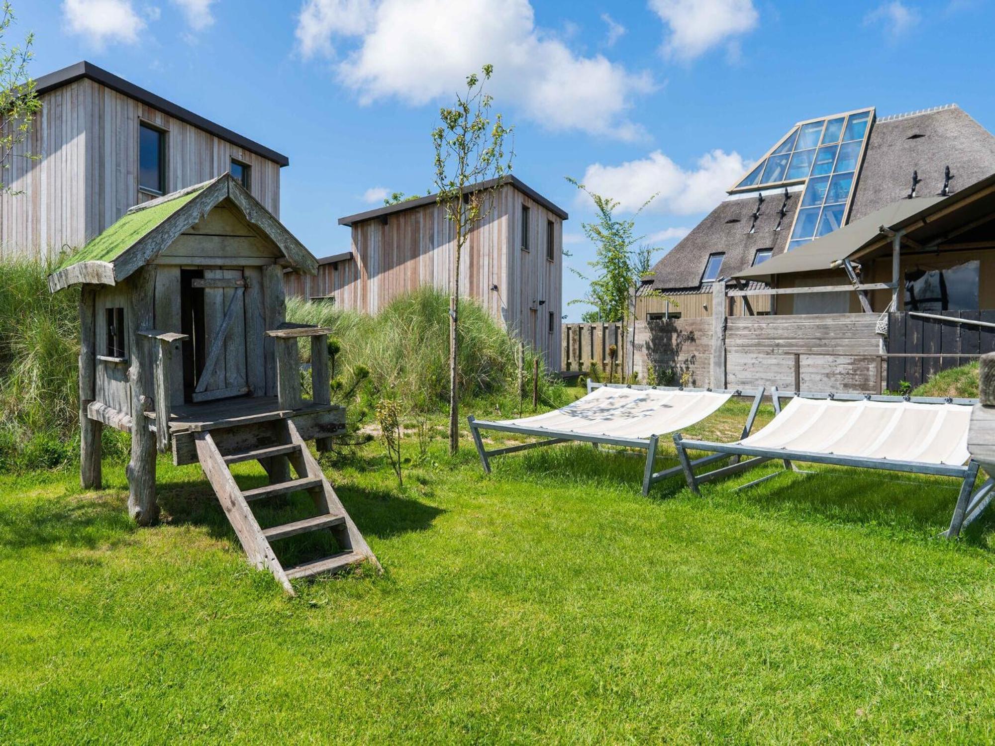 Quaint Bungalow In Callantsoog With Garden Eksteriør billede